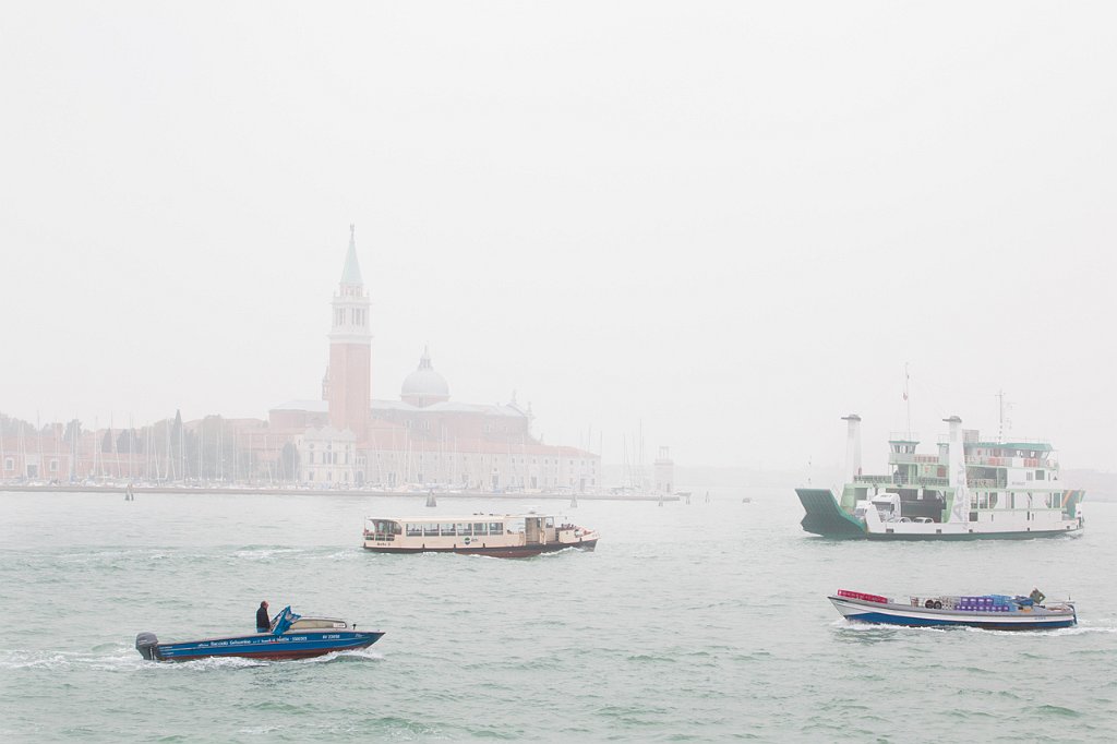 2 - NEBBIA SULLA LAGUNA VENEZIANA.jpg